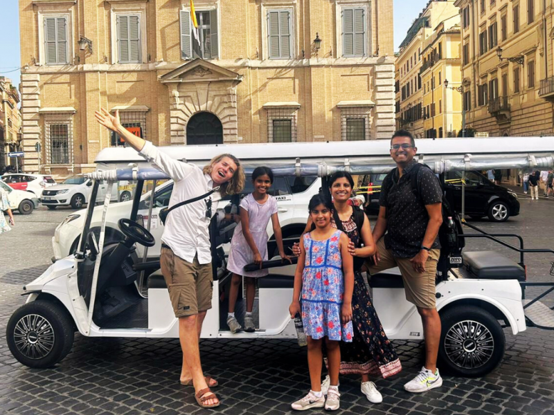 Discover Rome highlights by golf cart