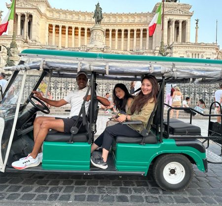 Discover Rome highlights by golf cart