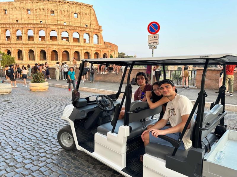 Discover Rome highlights by golf cart