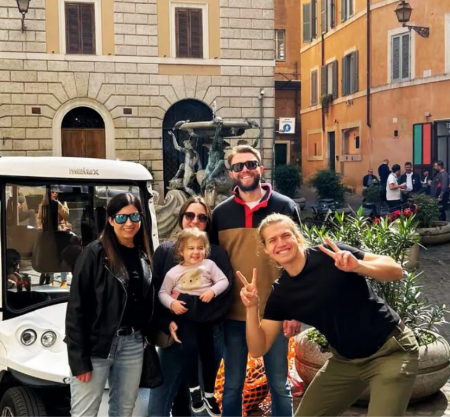 Explore Rome’s landmarks by golf cart