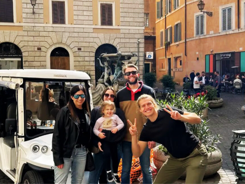 Explore Rome’s landmarks by golf cart